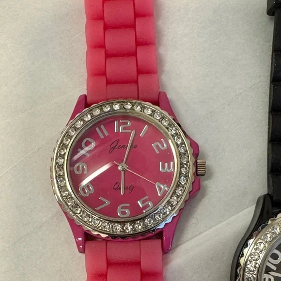 Set of 4 watches with colourful plastic bands. - Picture 5 of 7